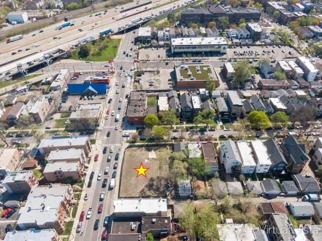 2758 N Mozart Street, Chicago, IL 60647