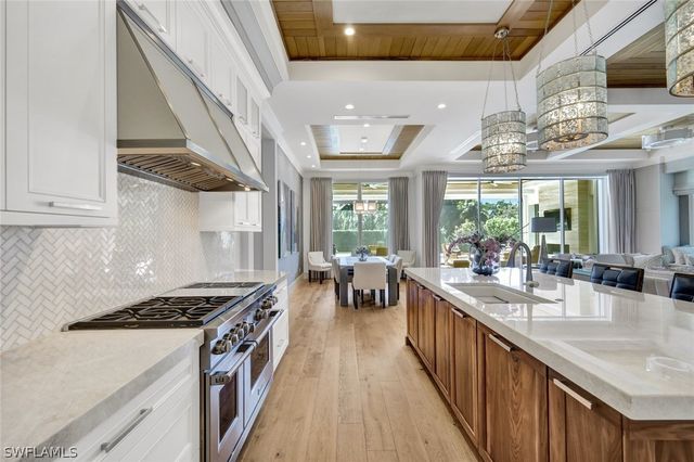 6892 Leeward WAY, Naples, FL 34109