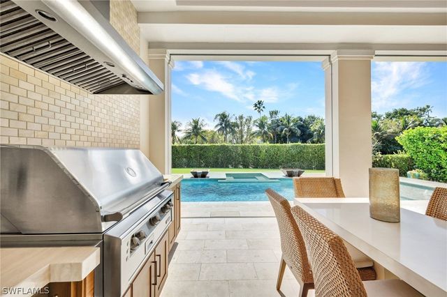 6892 Leeward WAY, Naples, FL 34109