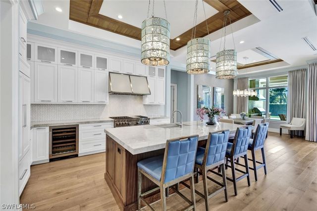 6892 Leeward WAY, Naples, FL 34109