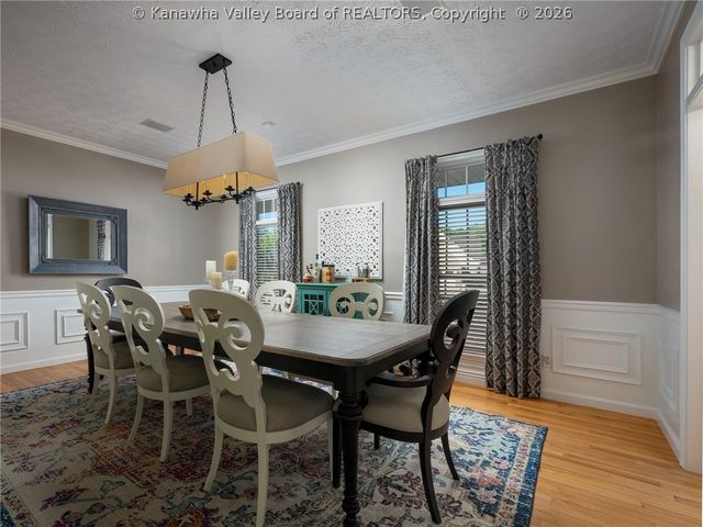211 Bentwood Road, Hurricane, WV 25526