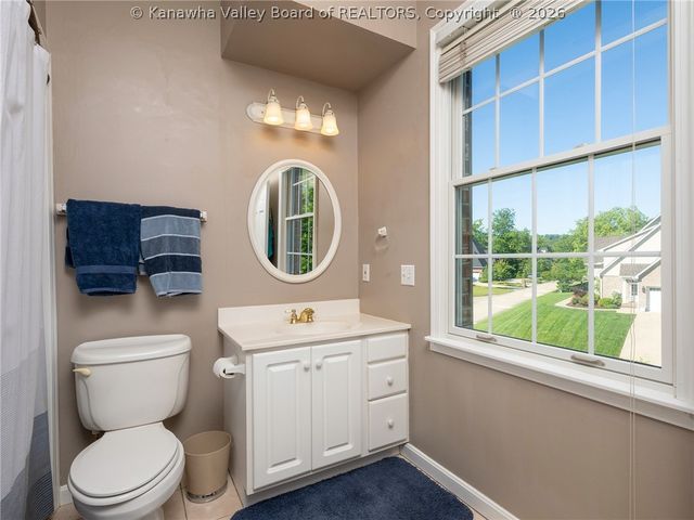 211 Bentwood Road, Hurricane, WV 25526