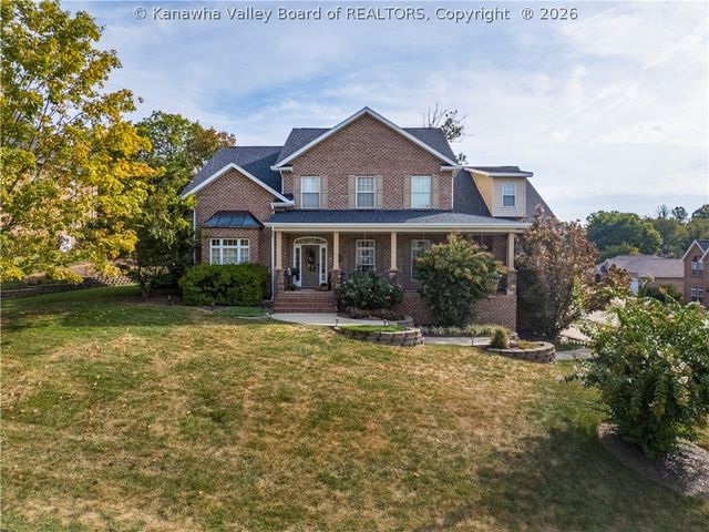 211 Bentwood Road, Hurricane, WV 25526