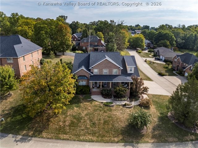 211 Bentwood Road, Hurricane, WV 25526