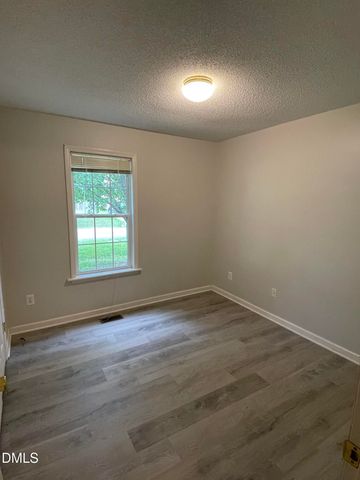 1008 Laurel Leaf, Zebulon, NC 27597
