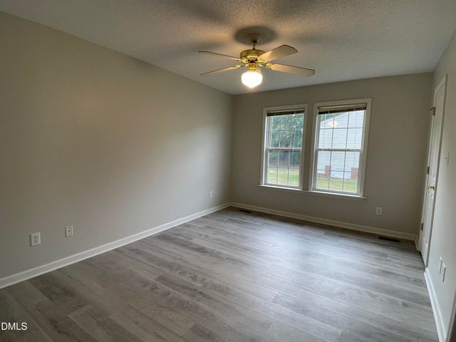 1008 Laurel Leaf, Zebulon, NC 27597
