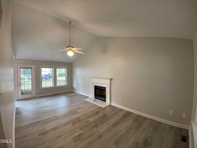 1008 Laurel Leaf, Zebulon, NC 27597