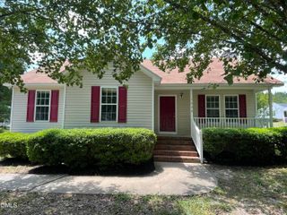 1008 Laurel Leaf, Zebulon, NC 27597