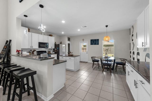 10502 Watershed Drive, Rosharon, TX 77583