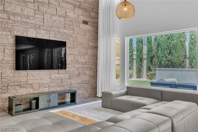 7920 Castellon Court, Las Vegas, NV 89128