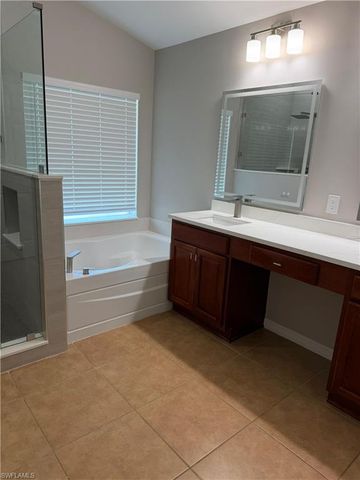 2461 Sutherland CT, Cape Coral, FL 33991