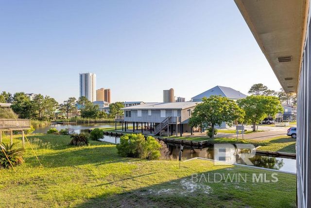 326 W 3rd Avenue, Gulf Shores, AL 36542