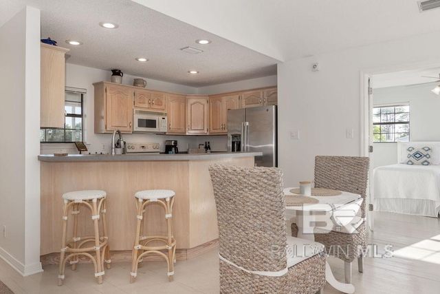 326 W 3rd Avenue, Gulf Shores, AL 36542