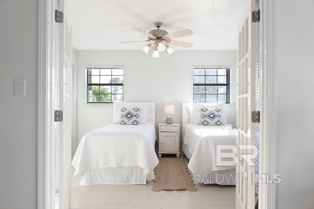 326 W 3rd Avenue, Gulf Shores, AL 36542