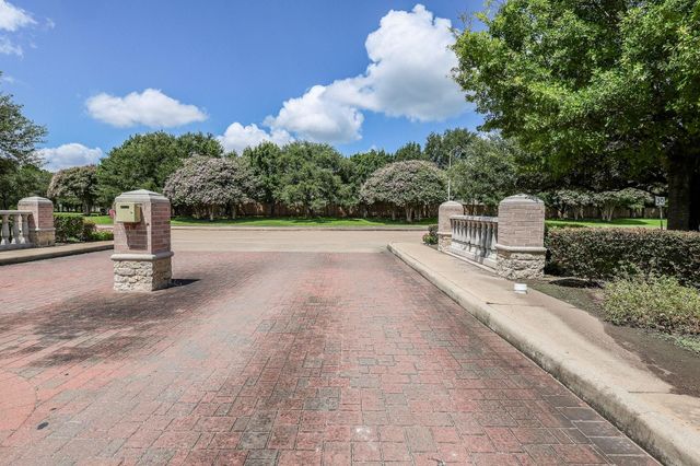 2865 Westhollow Drive 3, Houston, TX 77082
