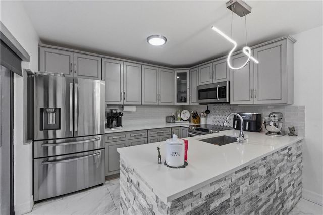 1017 10th Way, West Palm Beach, FL 33407