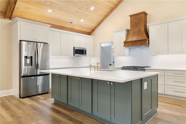 147 McAlister Road, West Union, SC 29696