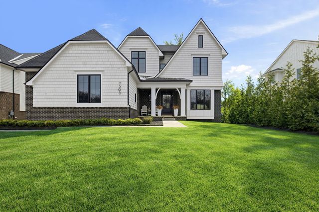 7303 Brookside Village Court, Bloomfield Hills, MI 48301