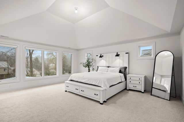 7303 Brookside Village Court, Bloomfield Hills, MI 48301