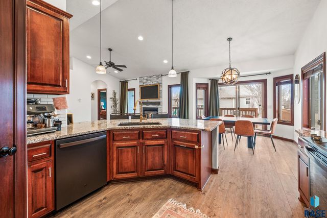 7413 S Audie Ave Avenue, Sioux Falls, SD 57108