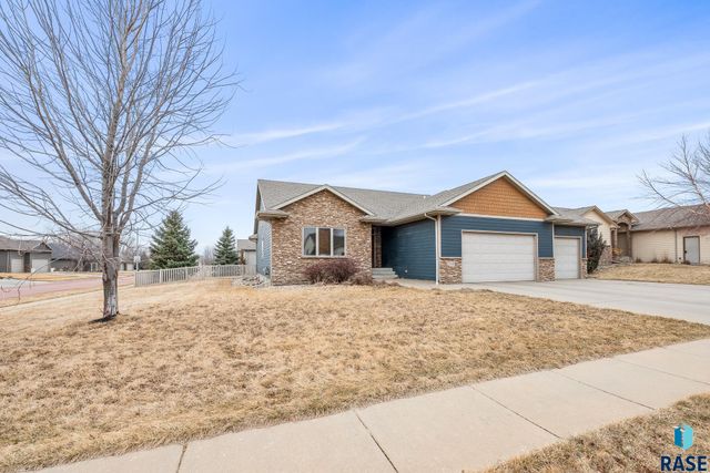 7413 S Audie Ave Avenue, Sioux Falls, SD 57108