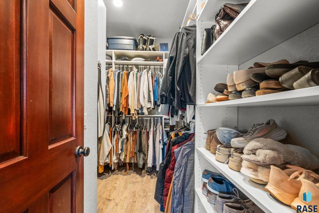 7413 S Audie Ave Avenue, Sioux Falls, SD 57108