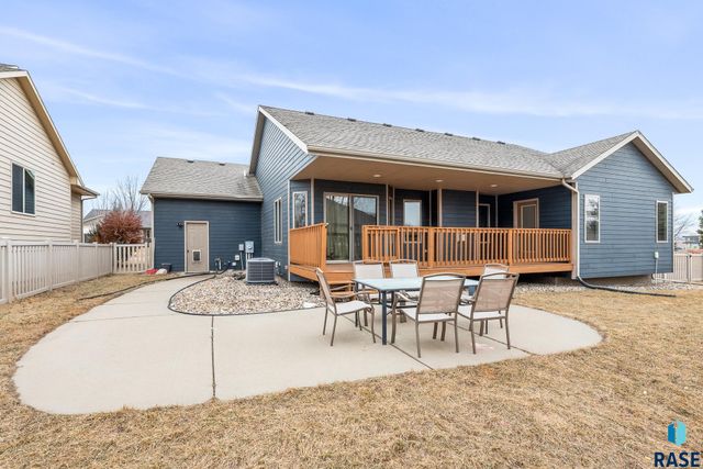 7413 S Audie Ave Avenue, Sioux Falls, SD 57108