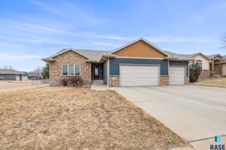 7413 S Audie Ave Avenue, Sioux Falls, SD 57108
