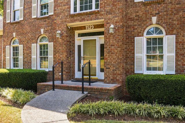 1529 Gordon Petty Dr, Brentwood, TN 37027