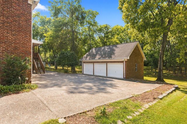 1529 Gordon Petty Dr, Brentwood, TN 37027
