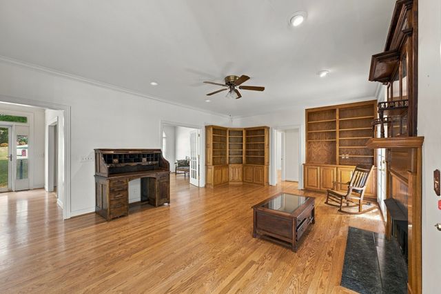 1529 Gordon Petty Dr, Brentwood, TN 37027