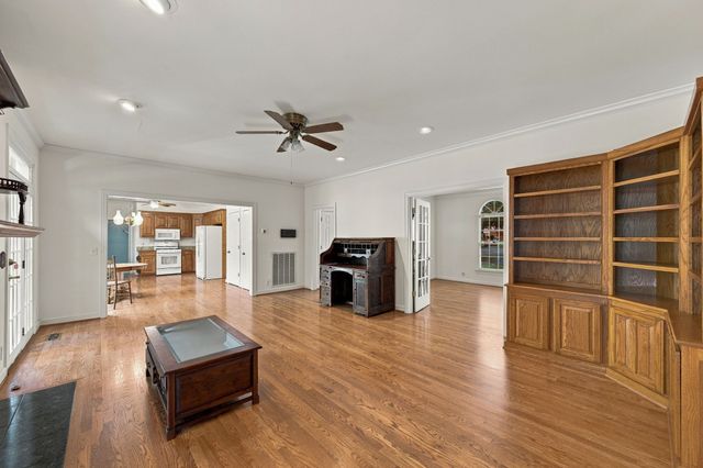 1529 Gordon Petty Dr, Brentwood, TN 37027