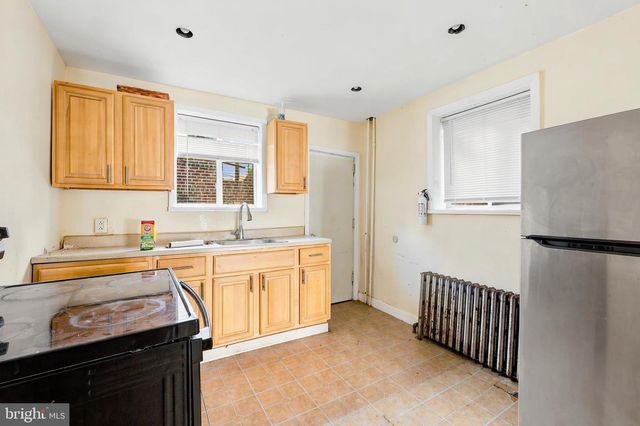 1804 S TAYLOR ST, Philadelphia, PA 19145