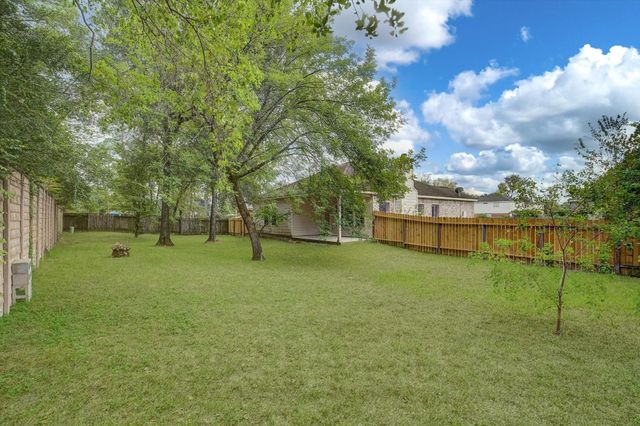 811 Dunwell Court, Spring, TX 77386