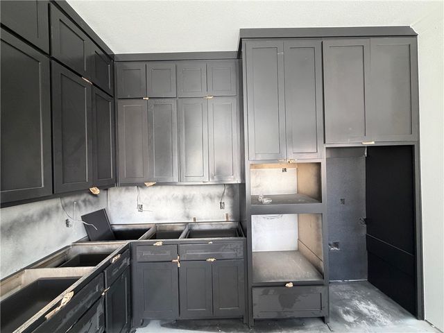 41 S Cheshnut Drive, Bella Vista, AR 72714