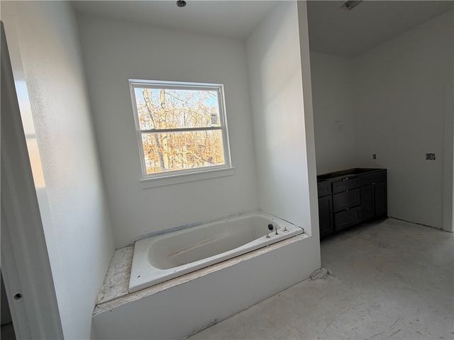 41 S Cheshnut Drive, Bella Vista, AR 72714