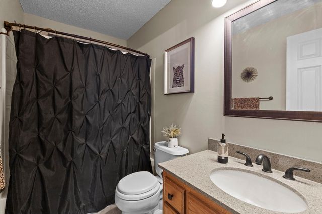 8374 Cedarview Circle, Savage, MN 55378