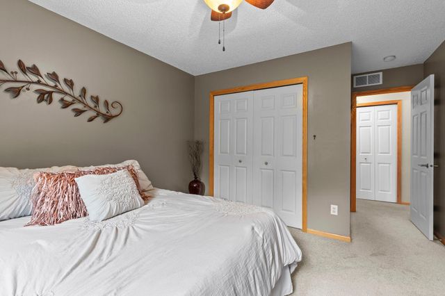 8374 Cedarview Circle, Savage, MN 55378