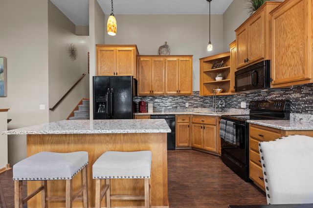 8374 Cedarview Circle, Savage, MN 55378