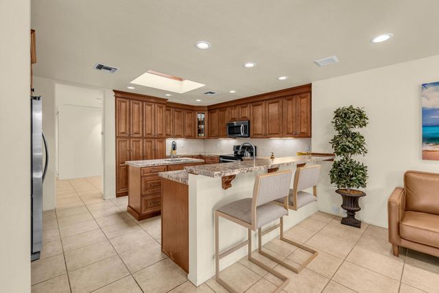 6 Stanford Drive, Rancho Mirage, CA 92270
