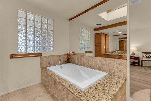 6 Stanford Drive, Rancho Mirage, CA 92270