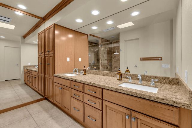 6 Stanford Drive, Rancho Mirage, CA 92270