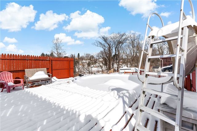 7 Robin Del Dr, Shaler, PA 15215