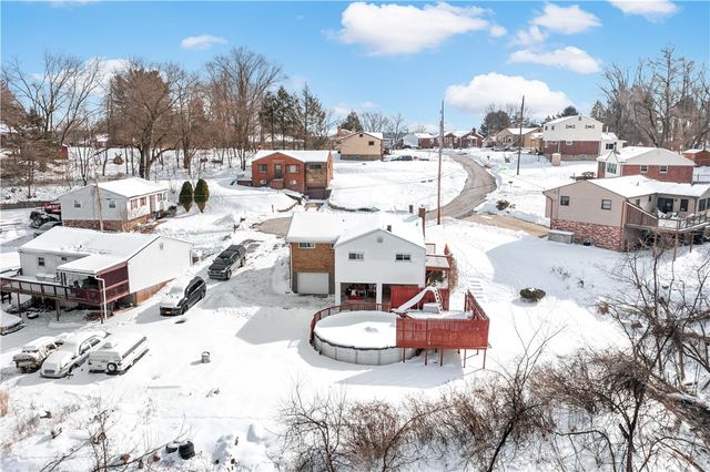 7 Robin Del Dr, Shaler, PA 15215