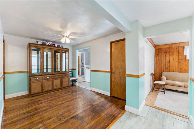 7 Robin Del Dr, Shaler, PA 15215