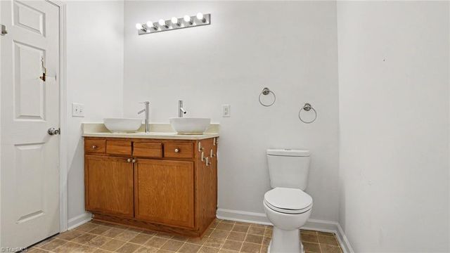 3431 N Church Street 307, Greensboro, NC 27405