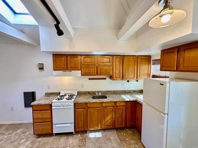 2445 S. Stage Coach Ln., Fallbrook, CA 92028