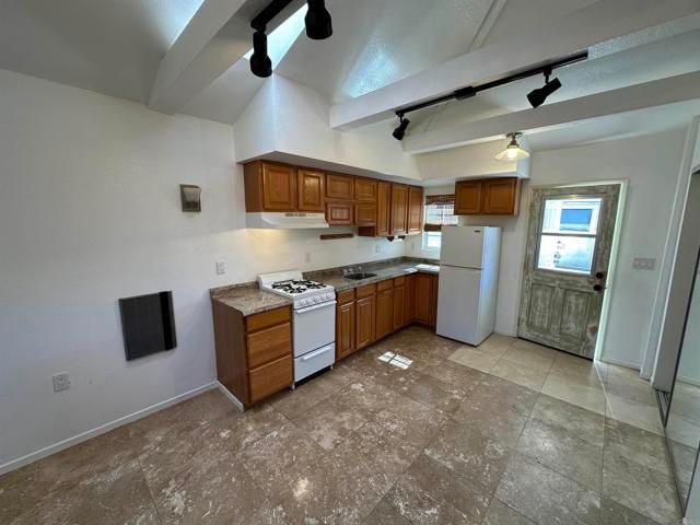 2445 S. Stage Coach Ln., Fallbrook, CA 92028