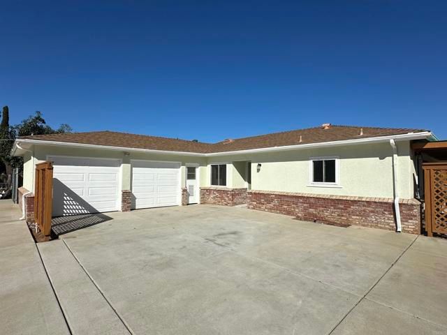 2445 S. Stage Coach Ln., Fallbrook, CA 92028