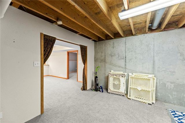 169 E 1600th Road, Baldwin City, KS 66006